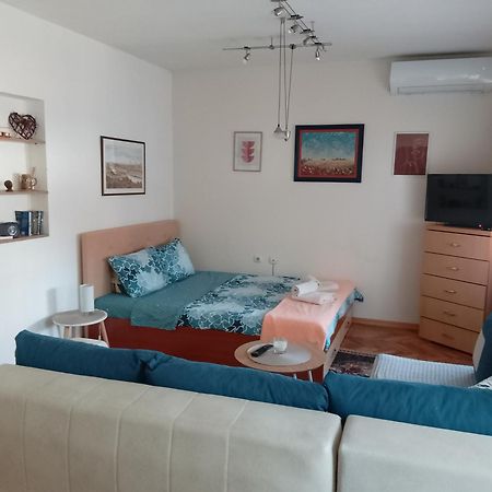 Fina Apartman Leskovac  Dış mekan fotoğraf